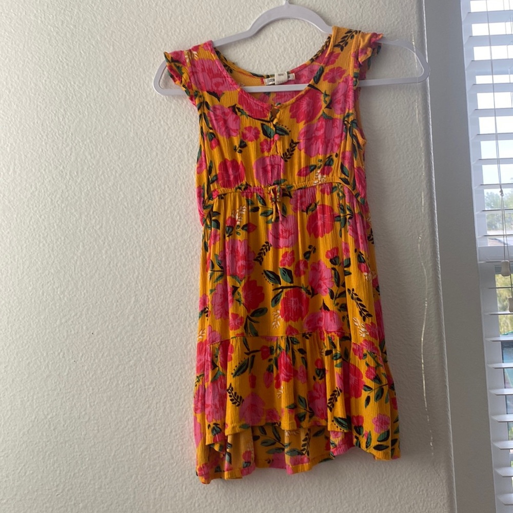 Yellow flowered, billabong dress kids